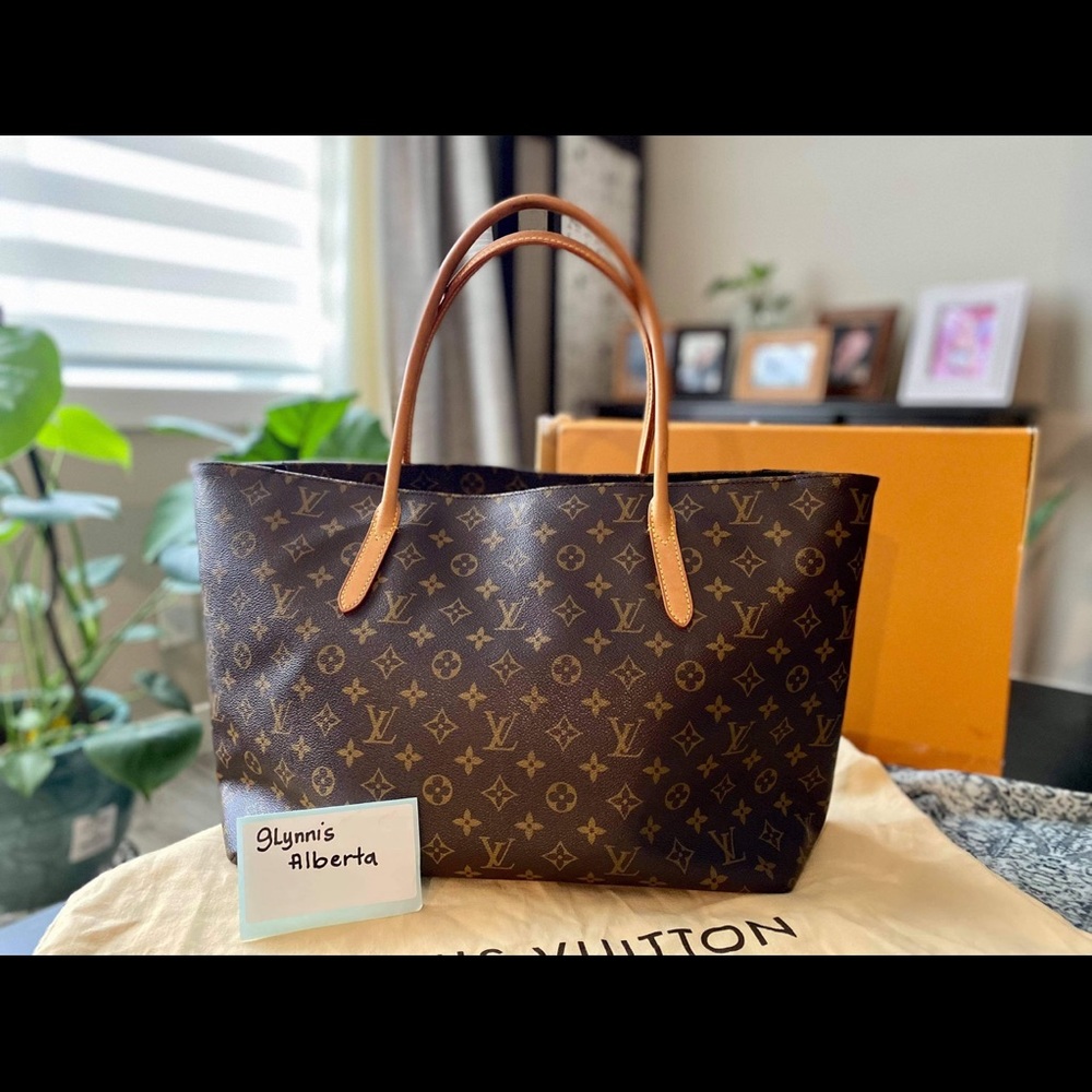 ❌SOLD❌LV Raspail GM